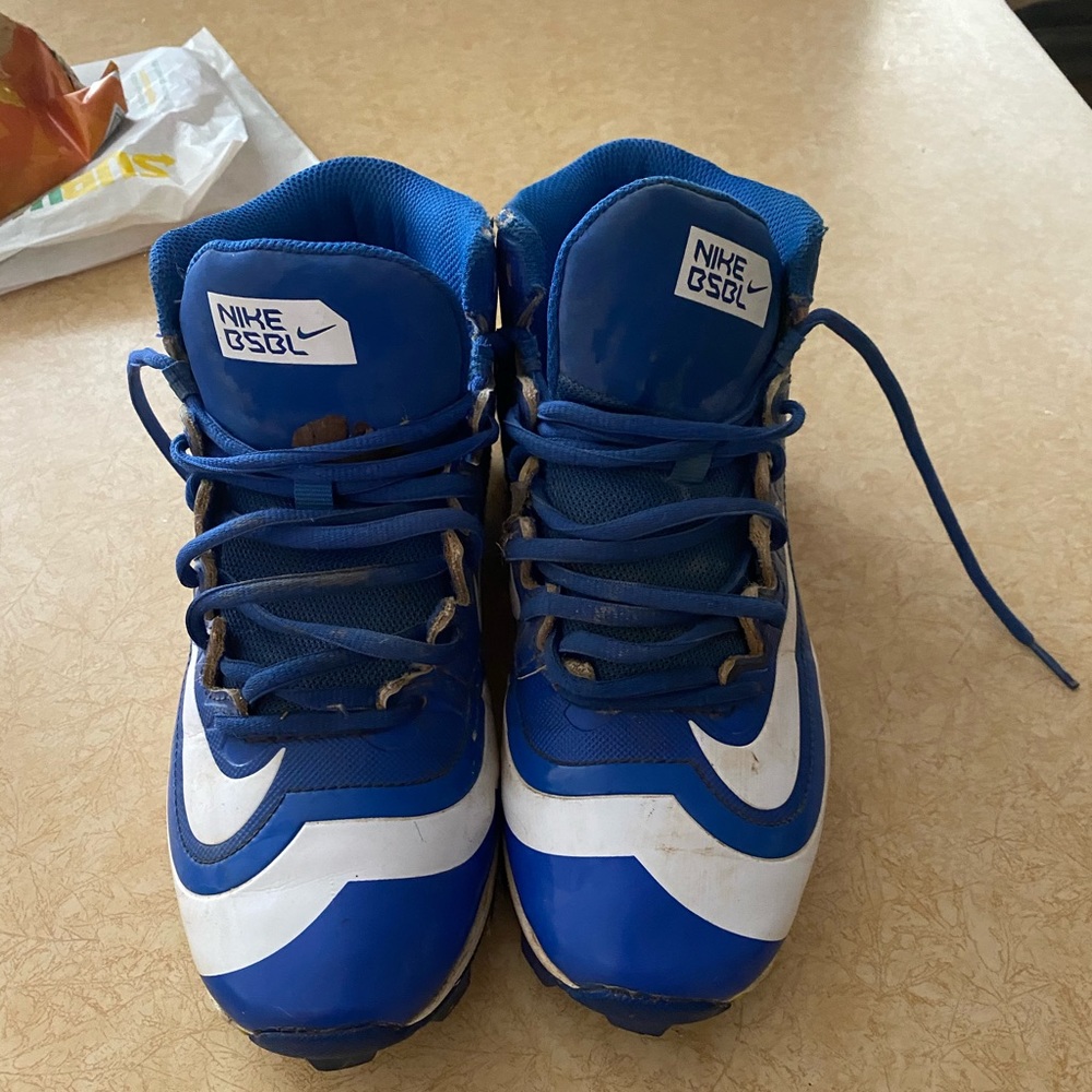 Nike Baseball Cleats-Size 7 boys